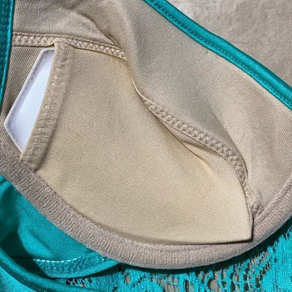 Luli Fama Bikini‎ Top - Picture 5 of 9